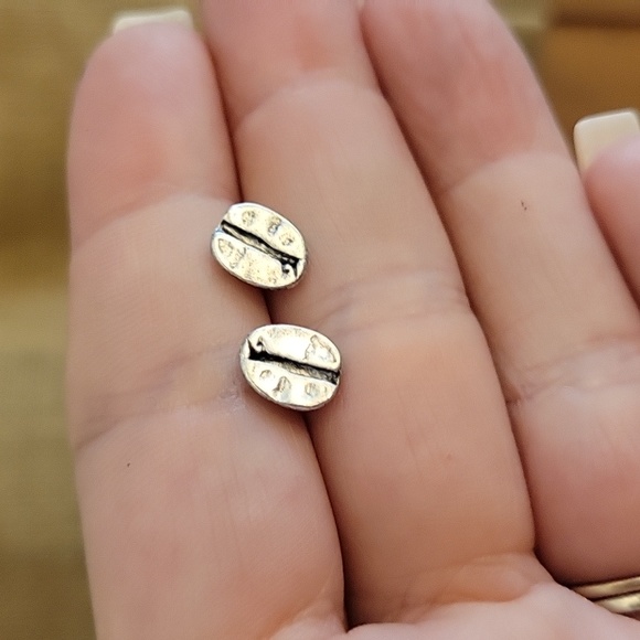 Coffee Bean Stud Earrings, unisex - Picture 6 of 6